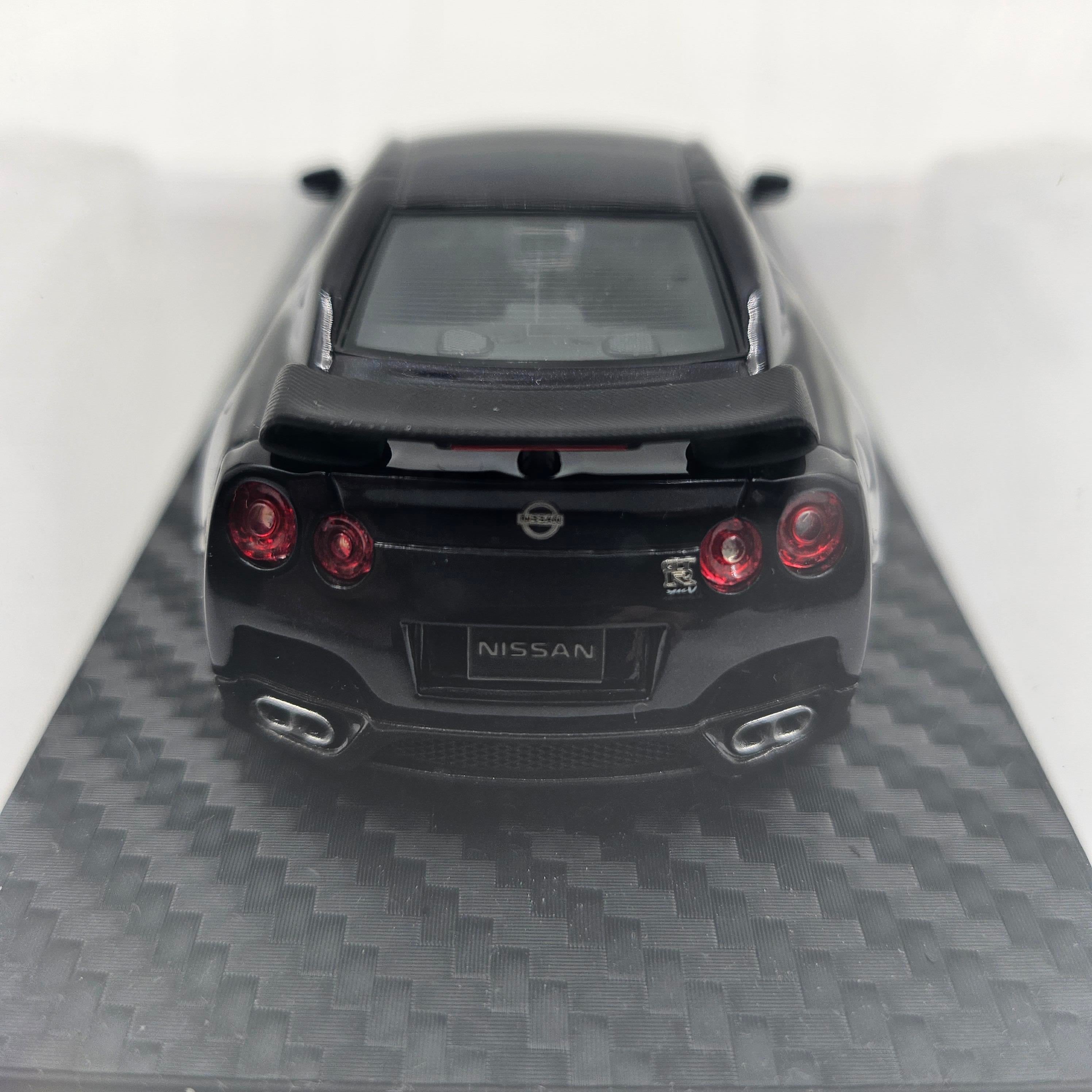 hpi.racing - Nissan GT-R SpecV 1/43 | benimkoleksiyonum.com