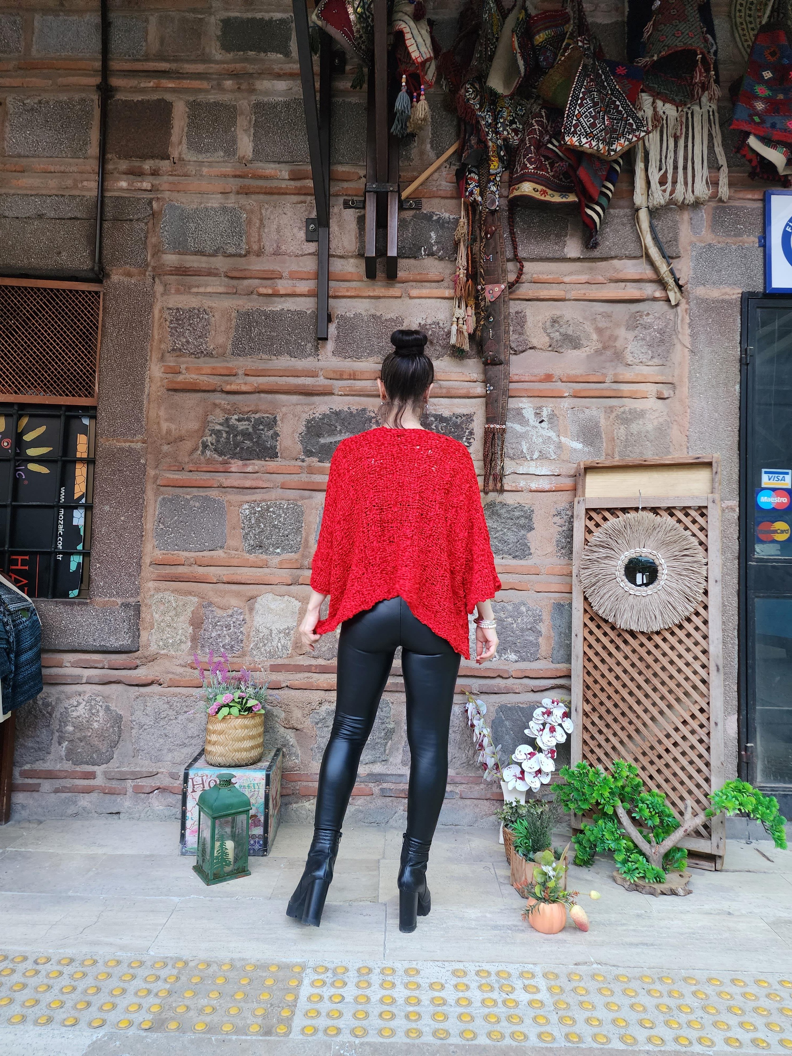  Koton ve Akrilik Karışımı Makina Örme Kırmızı Kazak