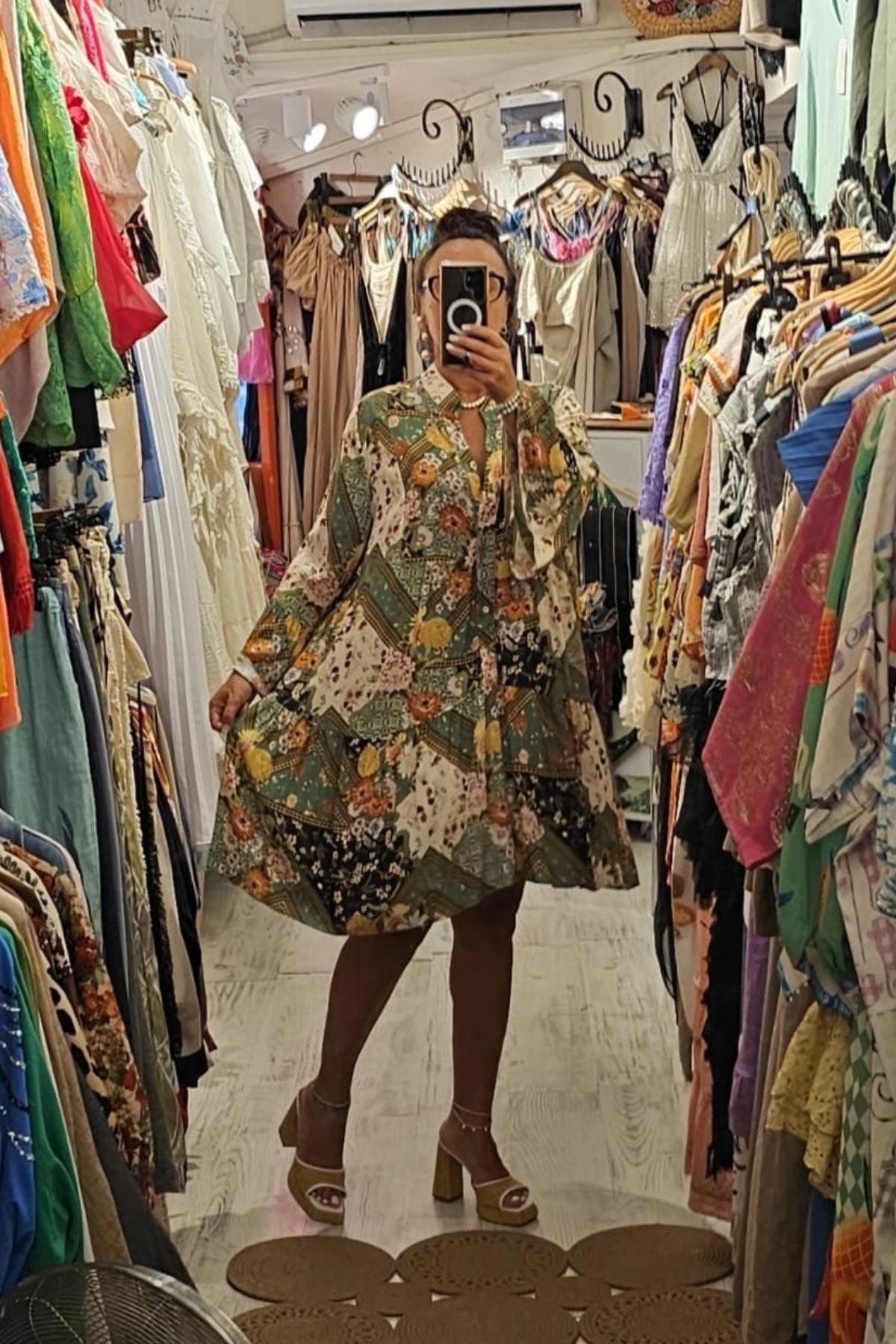 Bohem Tarzı Yarım İspanyol Kol Önden Düğmeli Salaş Elbise Renkli