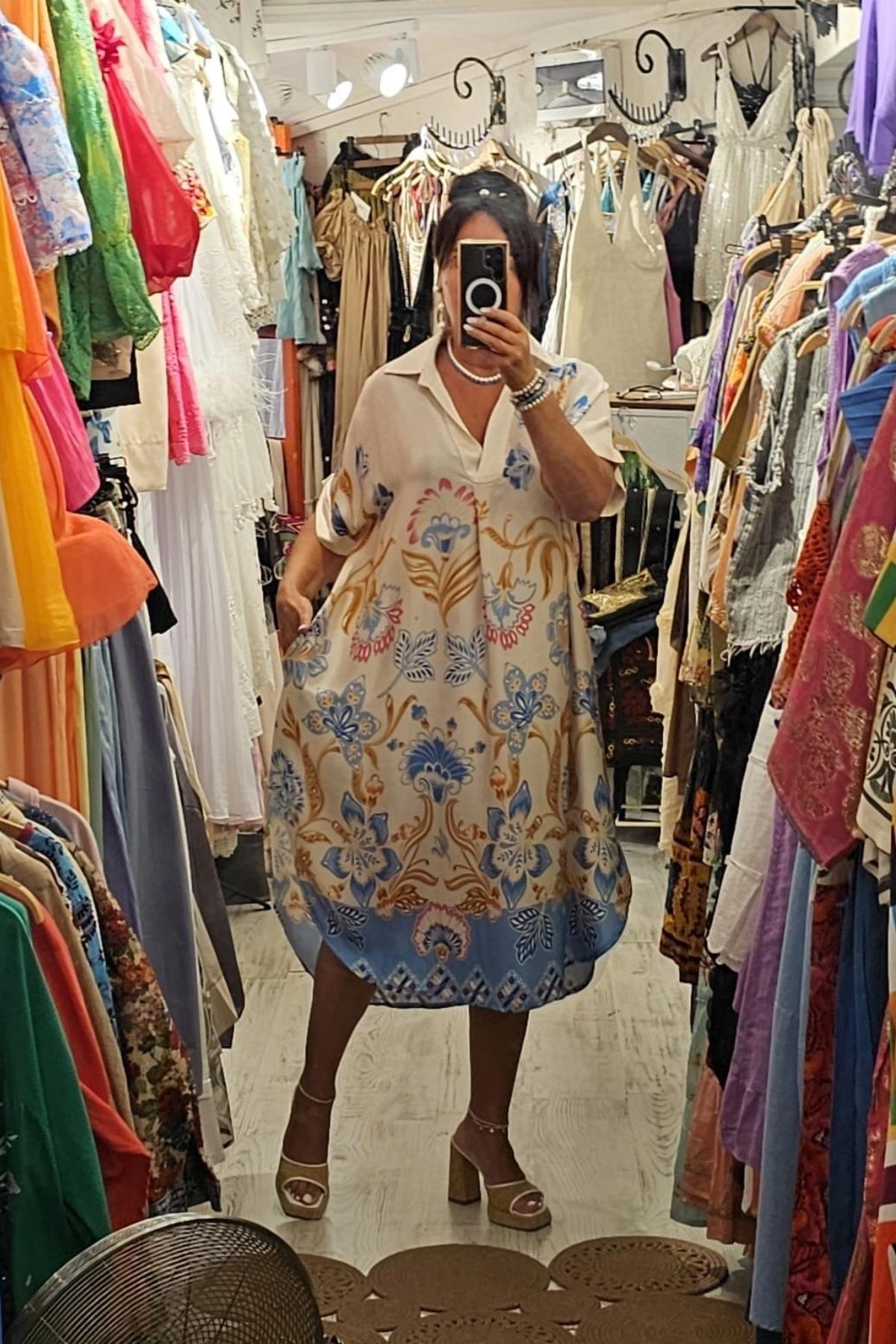 İtalyan İpek Saten Elbise Ekru ve Mavi Desenli