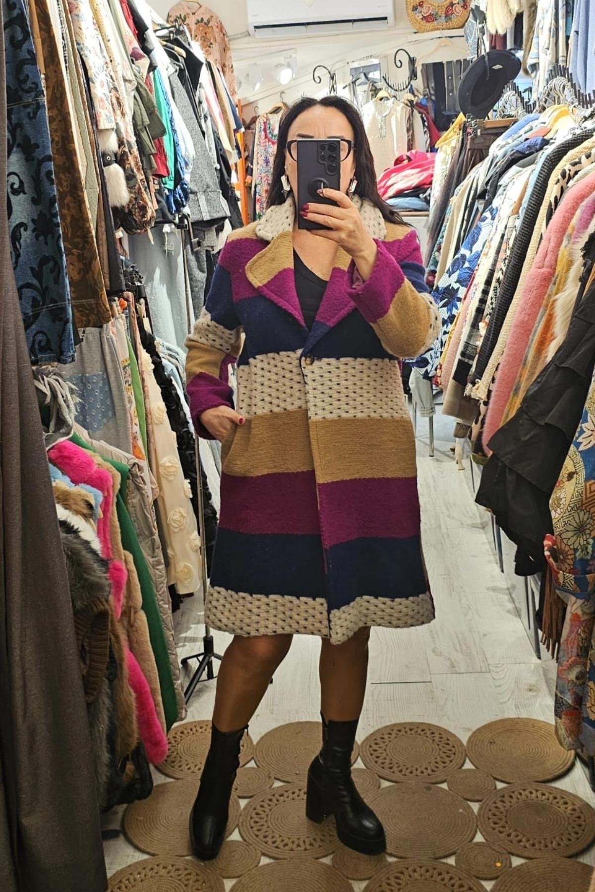 İtalyan Keçe Kumaş Astarlı Kaban Renkli