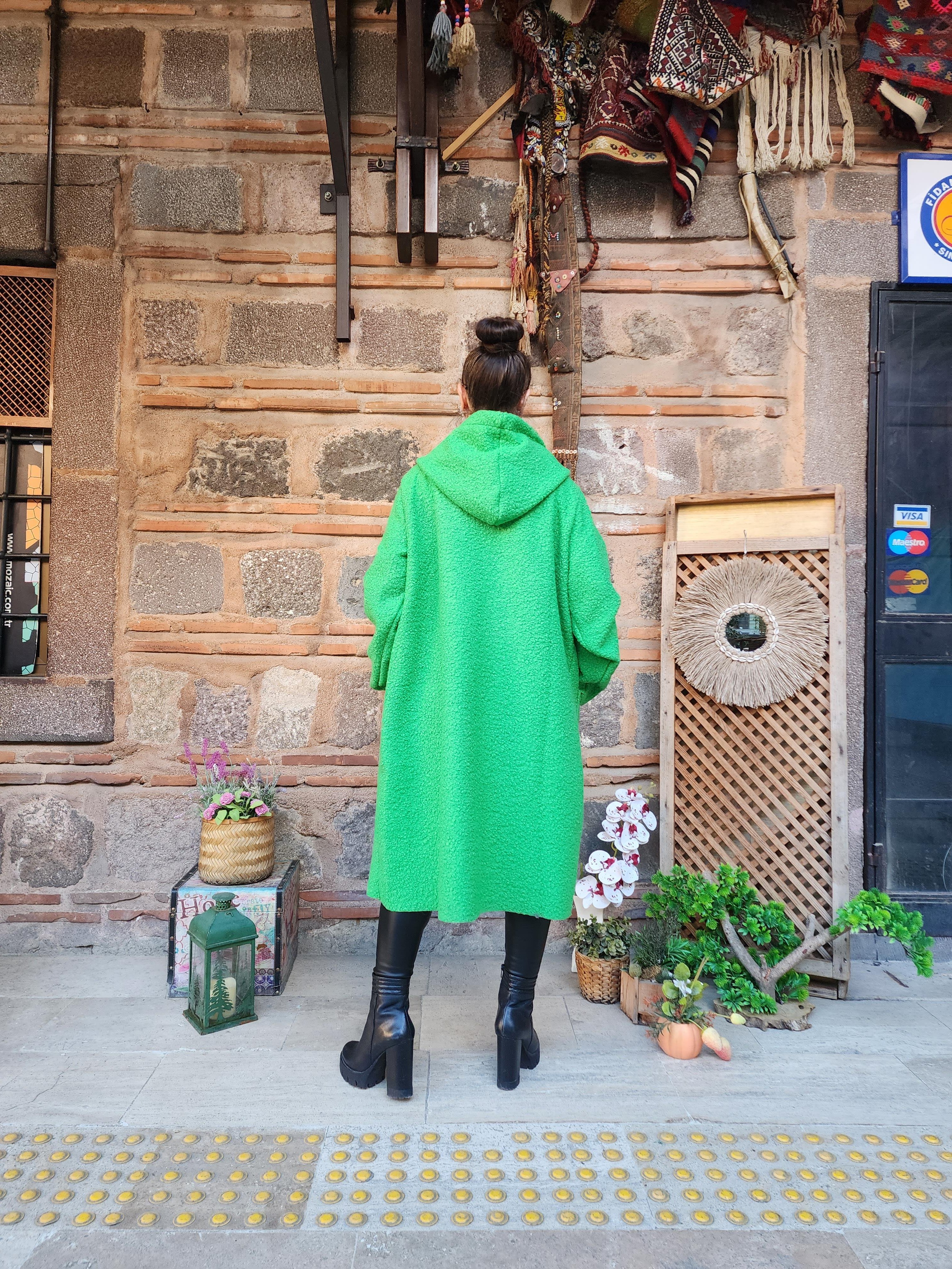 İtalyan Yün Buklet Kapişonlu Cepli Kaban Yeşil