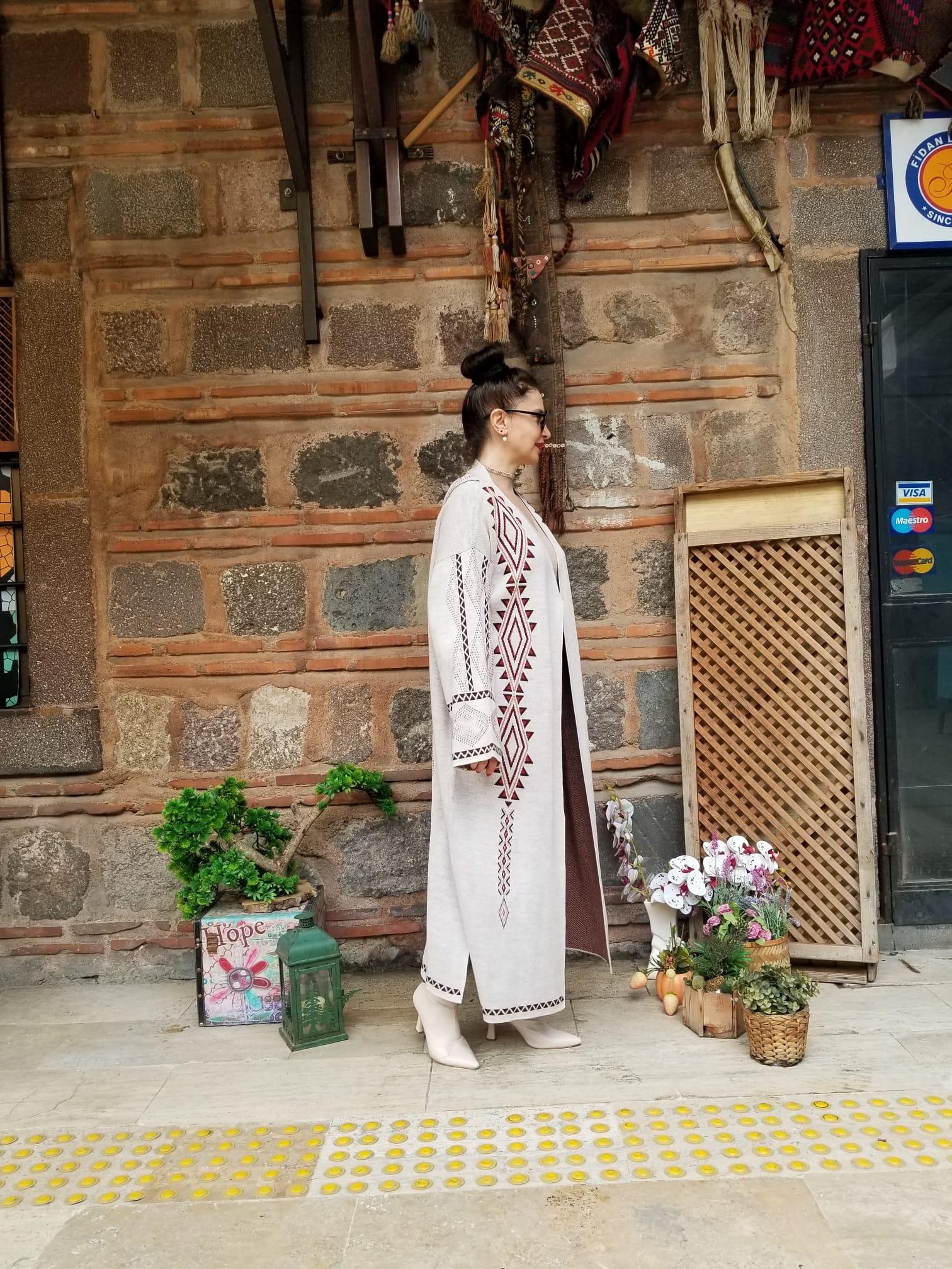 Örme Triko Taş Rengi Uzun Hırka