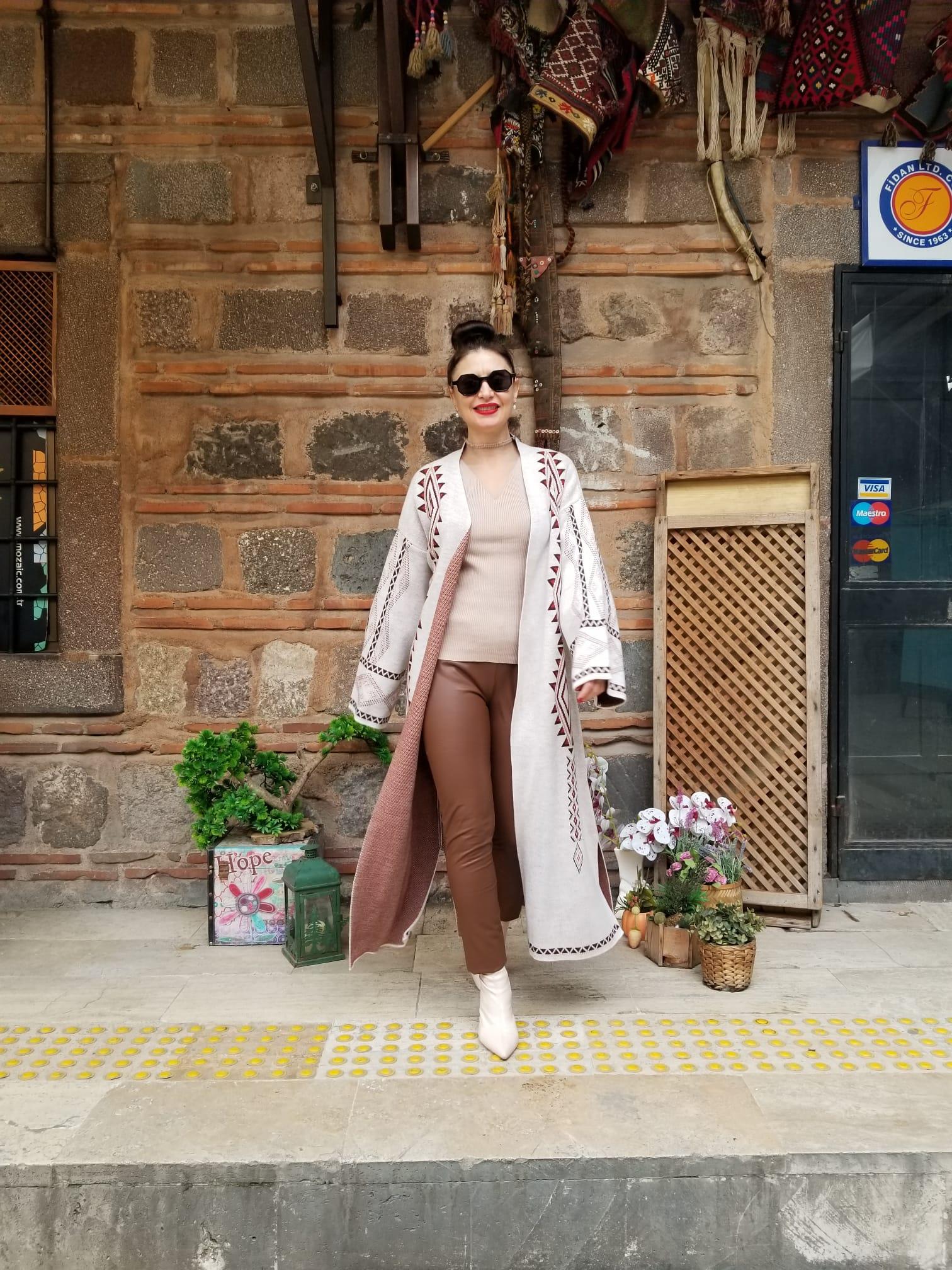 Örme Triko Taş Rengi Uzun Hırka