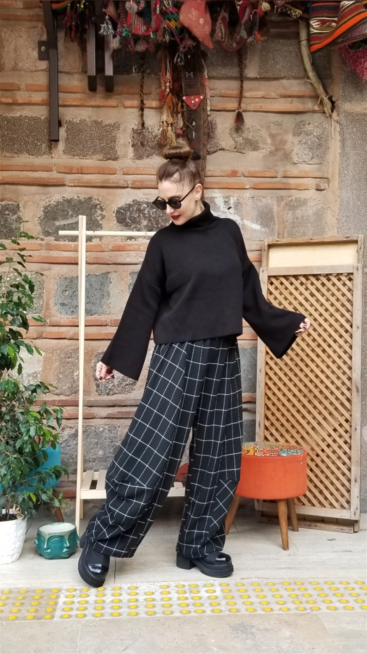 Siyah Kareli Beli Lastikli Pantolon