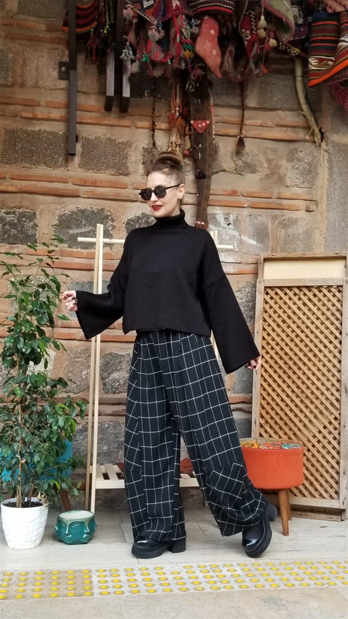 Siyah Kareli Beli Lastikli Pantolon
