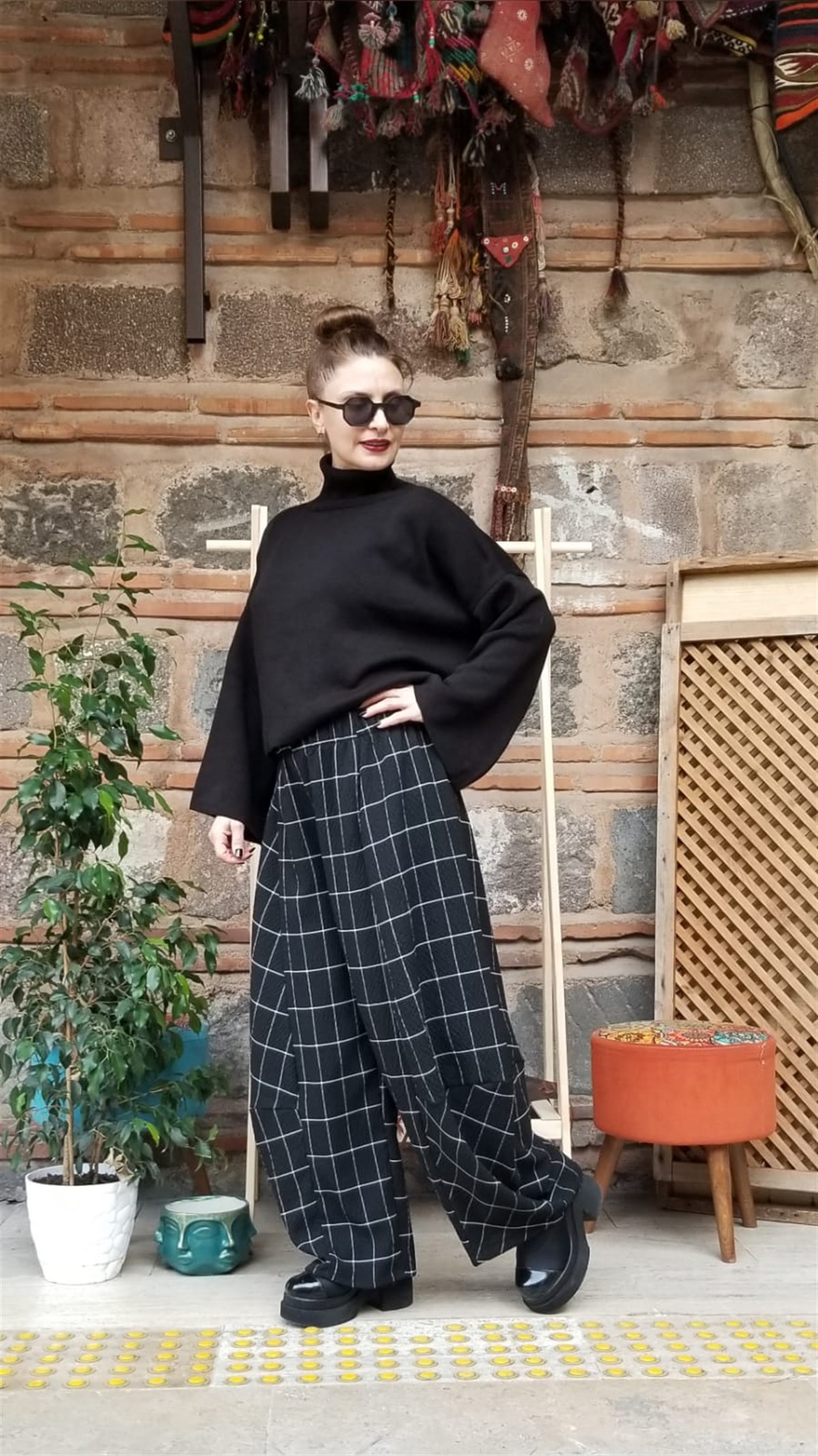 Siyah Kareli Beli Lastikli Pantolon