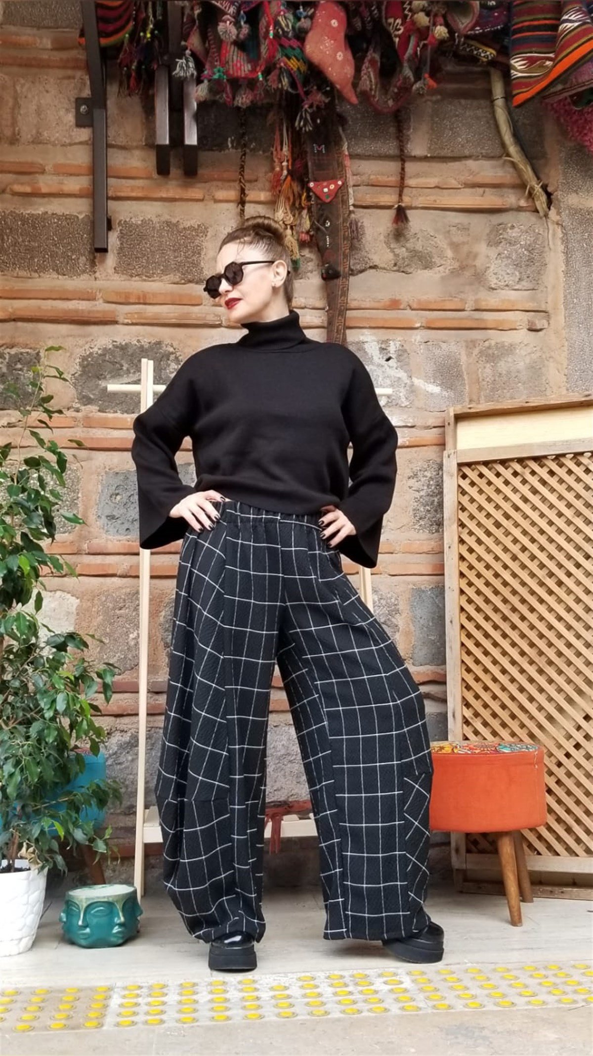 Siyah Kareli Beli Lastikli Pantolon
