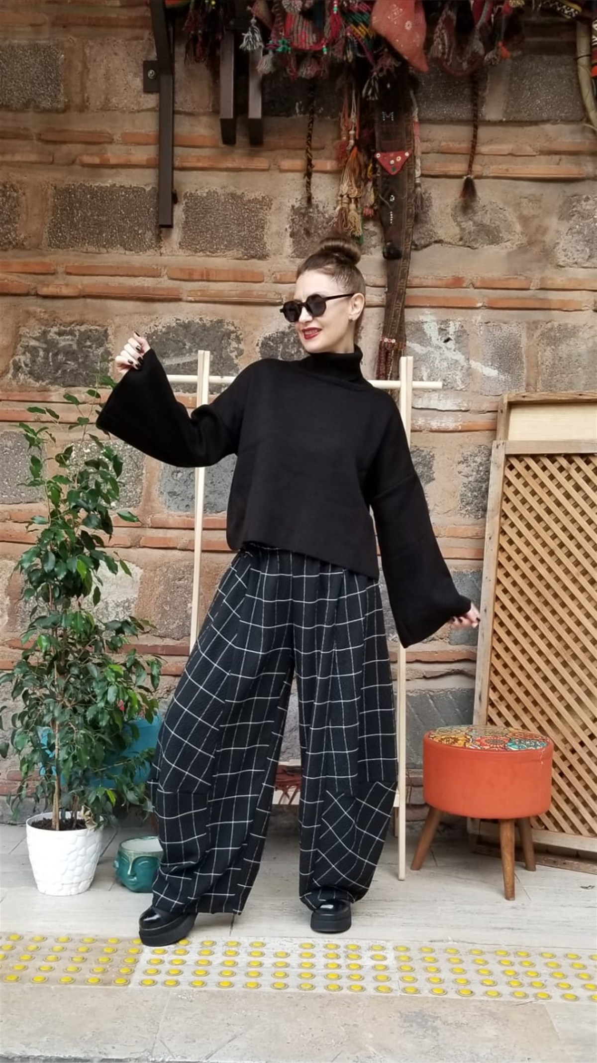 Siyah Kareli Beli Lastikli Pantolon