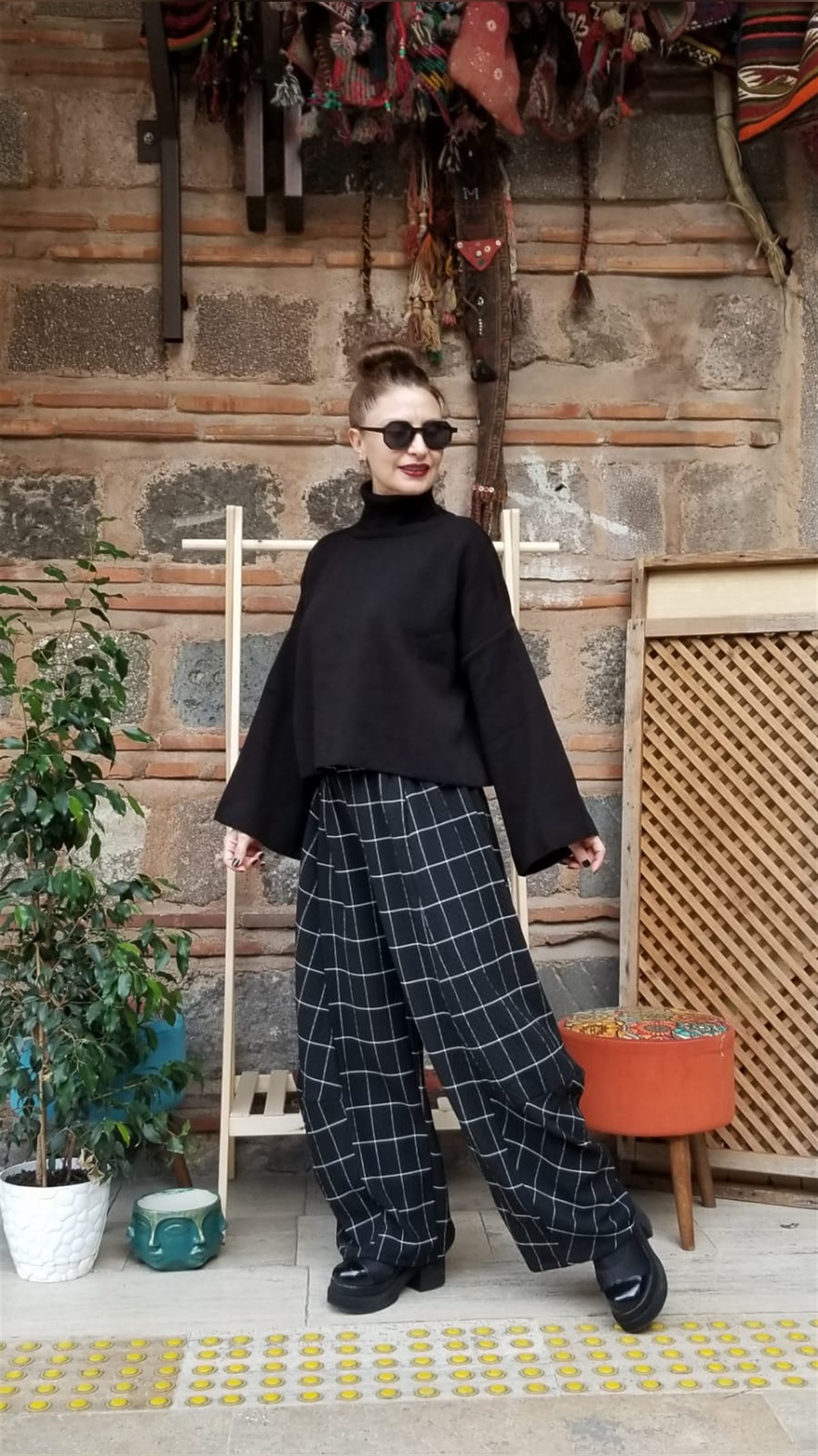 Siyah Kareli Beli Lastikli Pantolon