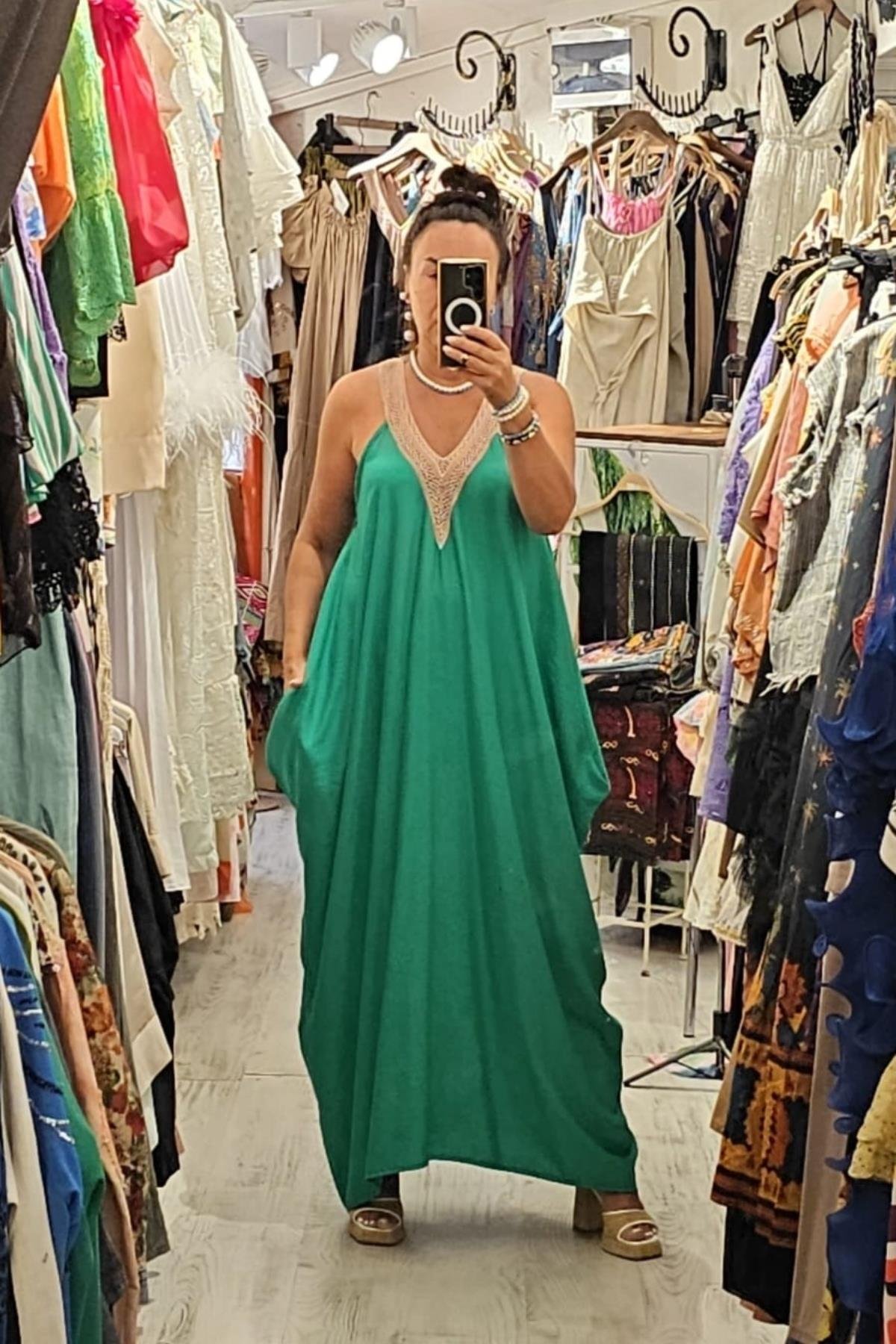 Tensel Kumaş Yarasa Kol V Yaka Elbise Yeşil