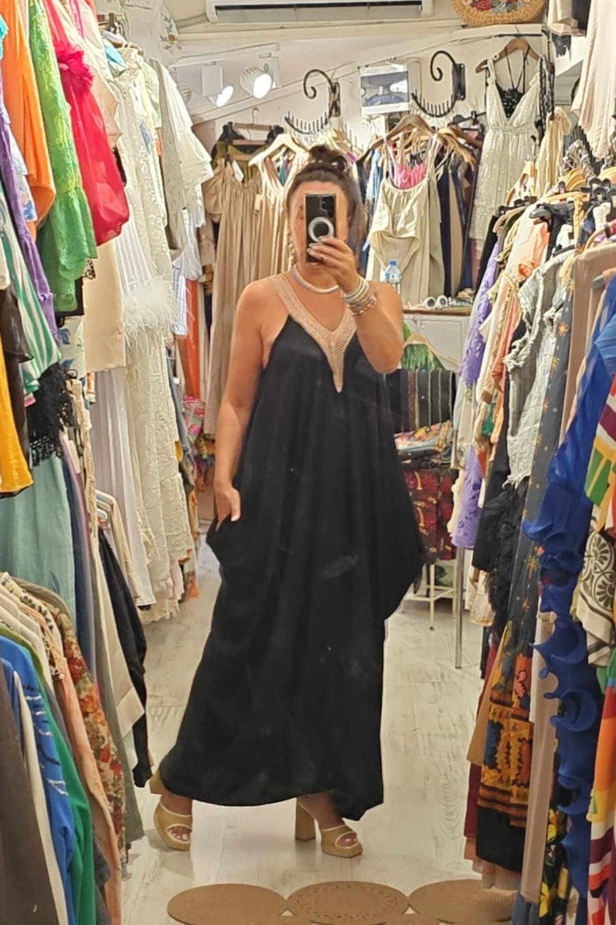 Tensel Kumaş Yarasa Kol V Yaka Elbise Siyah