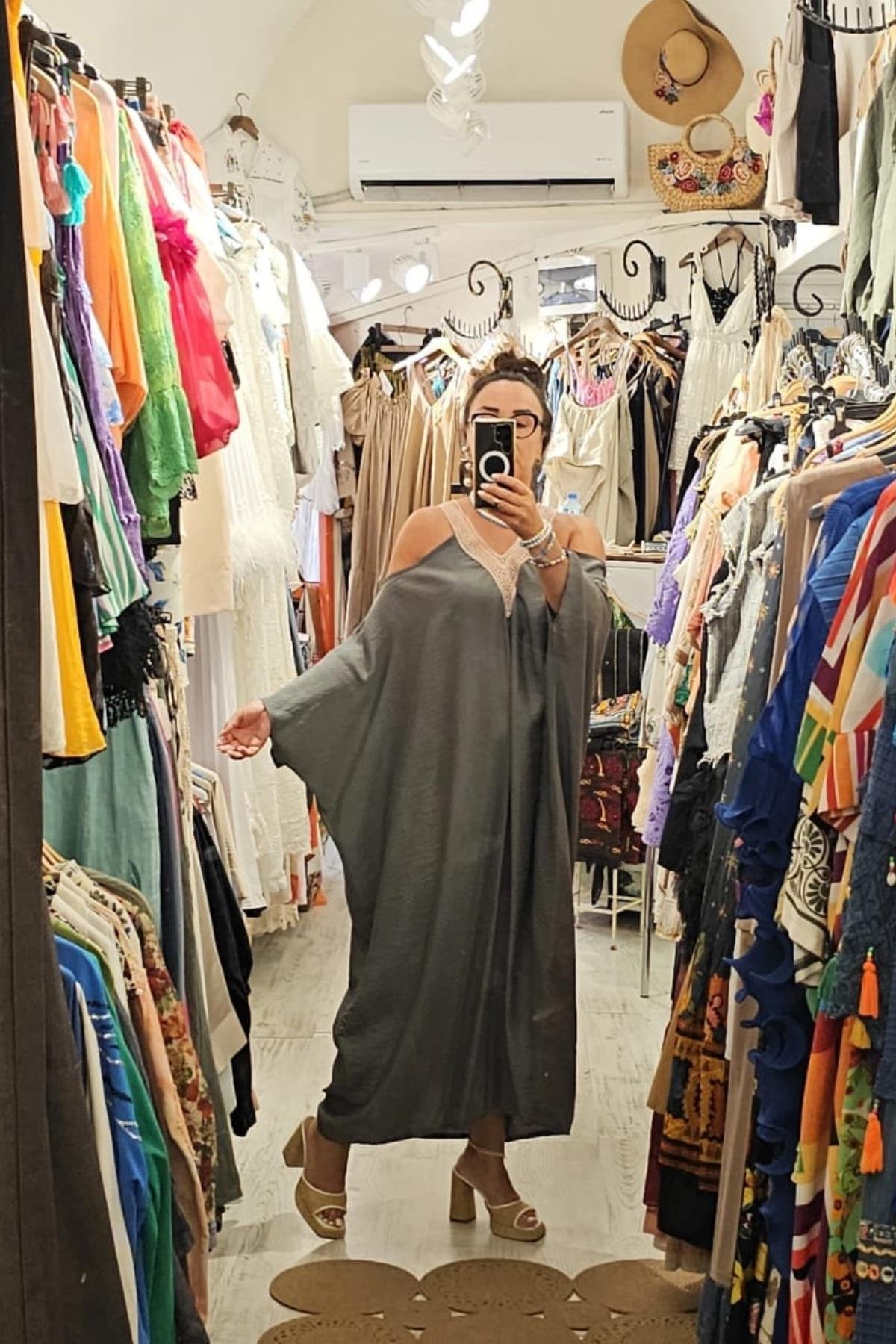 Tensel Kumaş Yarasa Kol V Yaka Elbise Haki