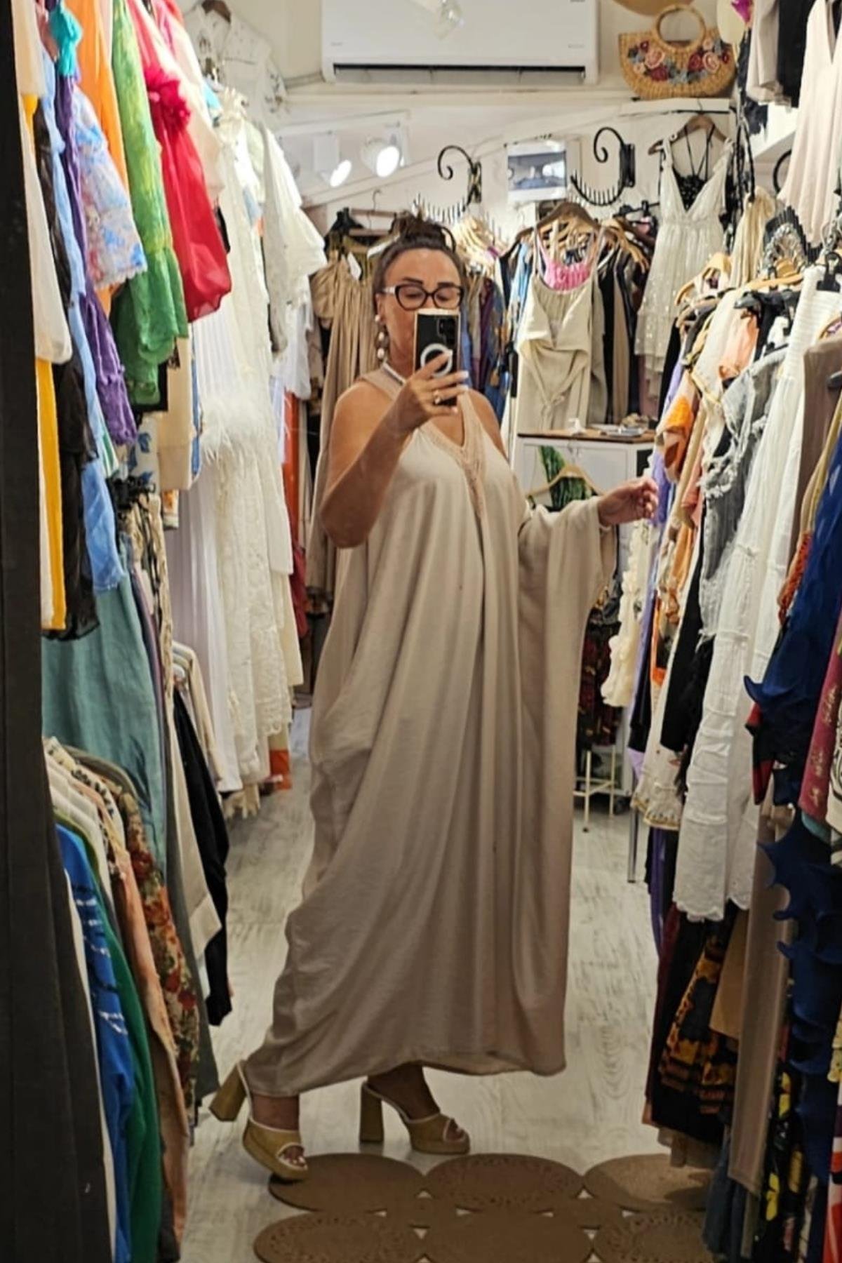 Tensel Kumaş Yarasa Kol V Yaka Elbise Ekru