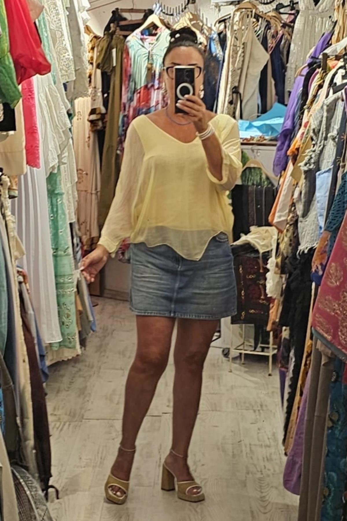 V Yaka İpek Bluz Limon Sarısı