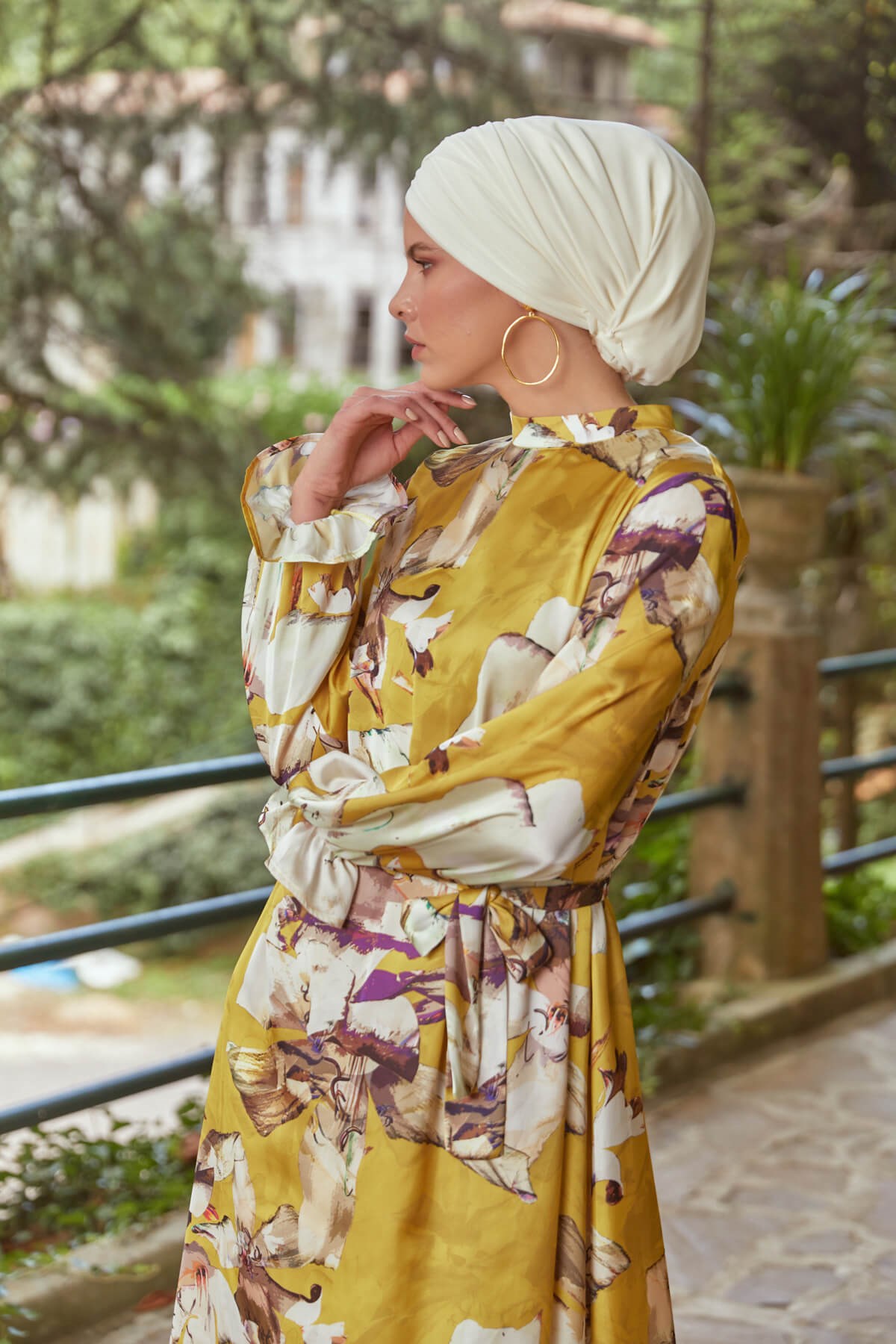SARI ÇİÇEK DESEN ELBİSE