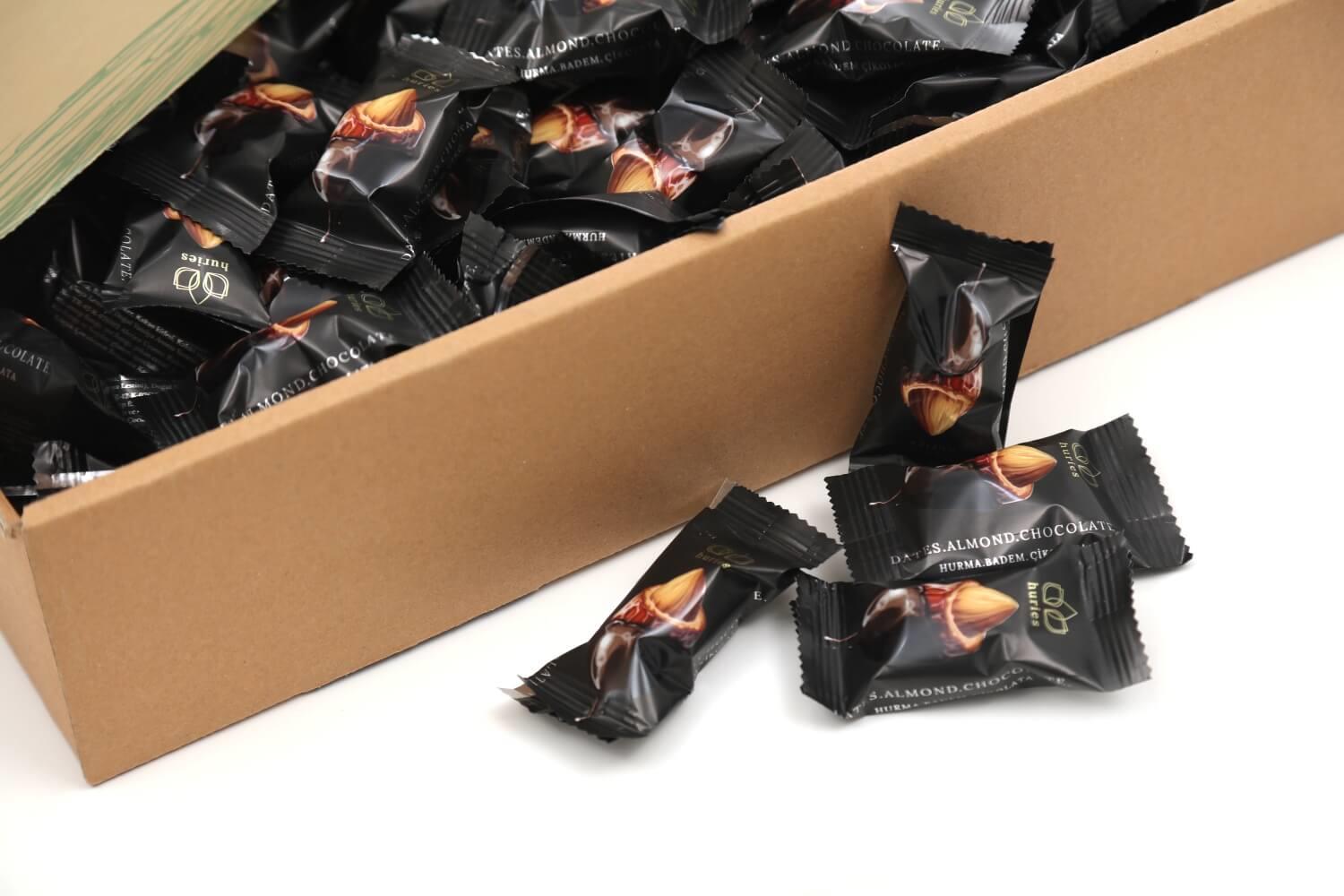 Bitter Çikolatalı Bademli Hurma 1000 g