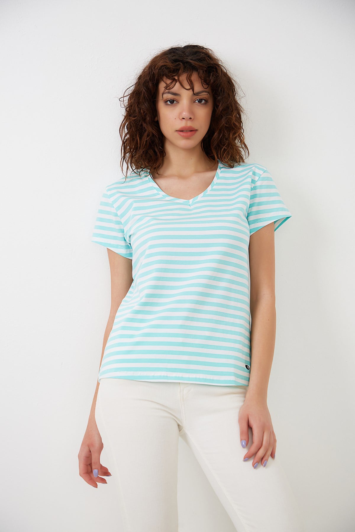 Çizgili Mint-Beyaz V Yaka Basic T-shirt YND-2003