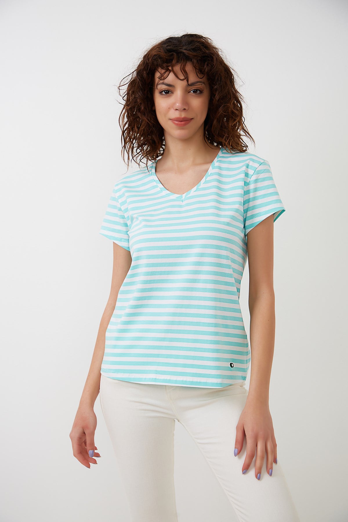 Çizgili Mint-Beyaz V Yaka Basic T-shirt YND-2003