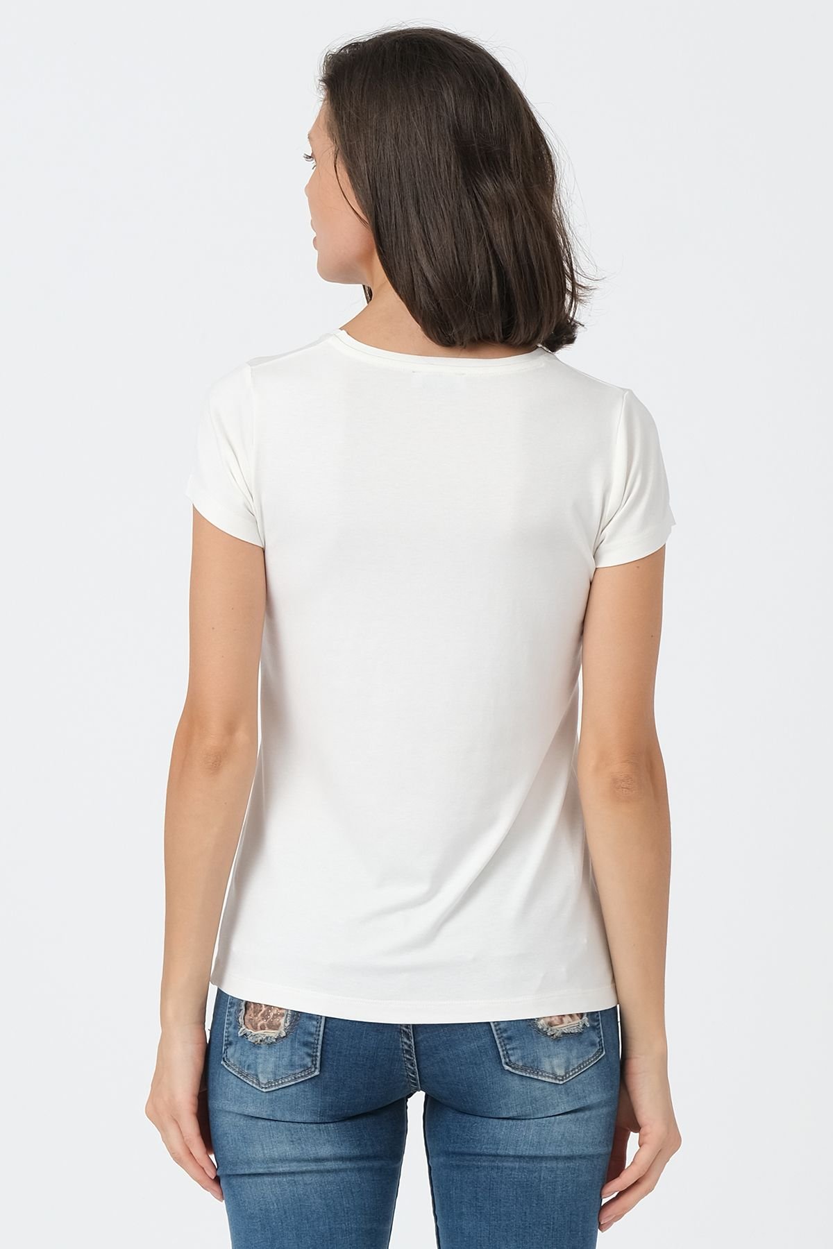 Ekru Viskon Bisiklet Yaka Pul-Payet Cep Detaylı T-shirt  ND-2004