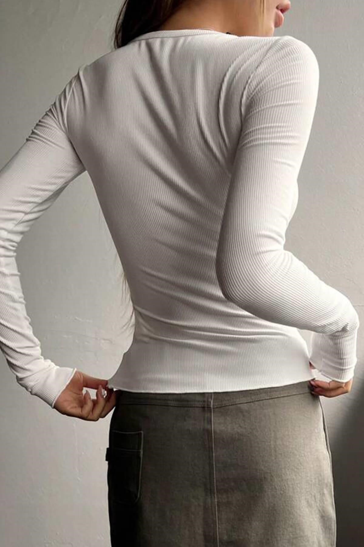 Kadın Beyaz Düğme Detaylı Patlı Düğmeli Bisiklet Yaka Uzun Kollu Fitilli Kaşkorse Bluz Body