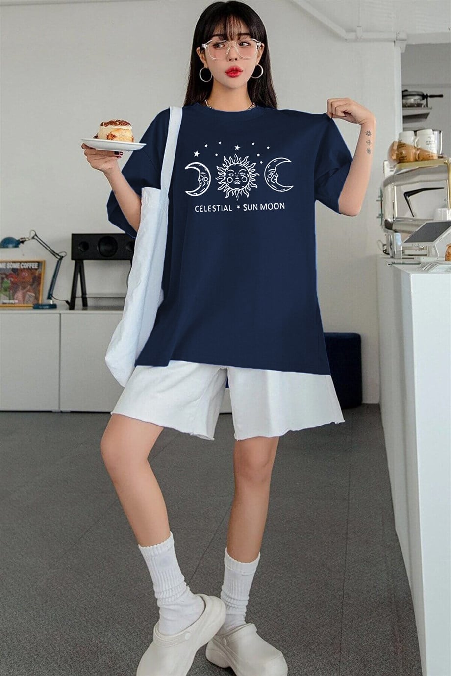 Kadın Lavivert Oversize Celestial Sun Moon Baskılı T-Shirt - K2113