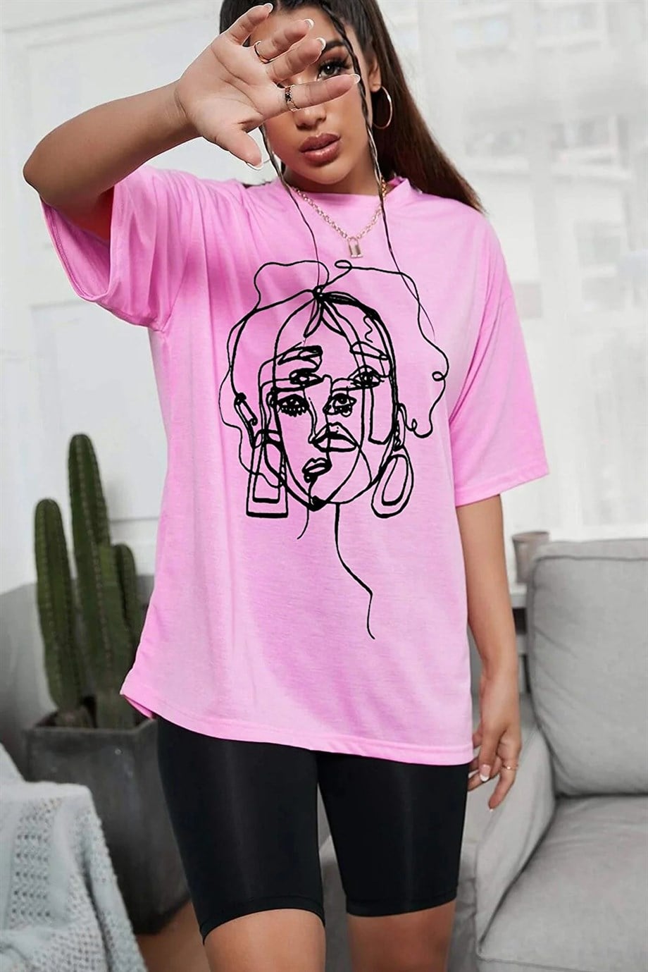 Kadın Pembe Yüz Surat Detaylı Oversize T-Shirt - K2194