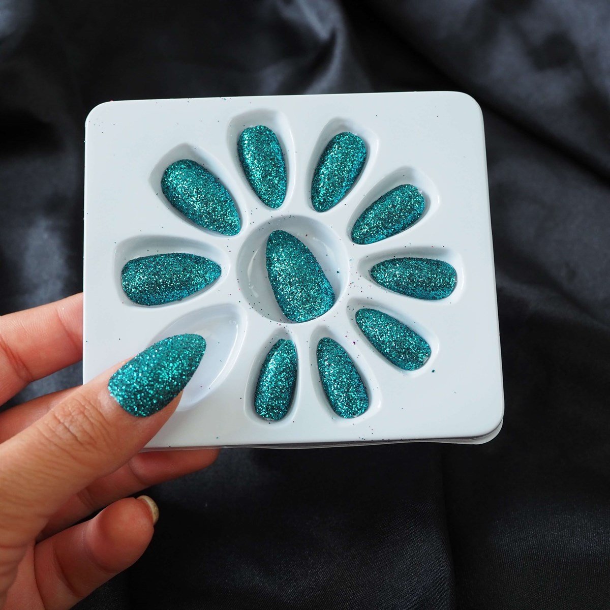 12'li Simli Takma Tırnak Seti Yeşil Mavi