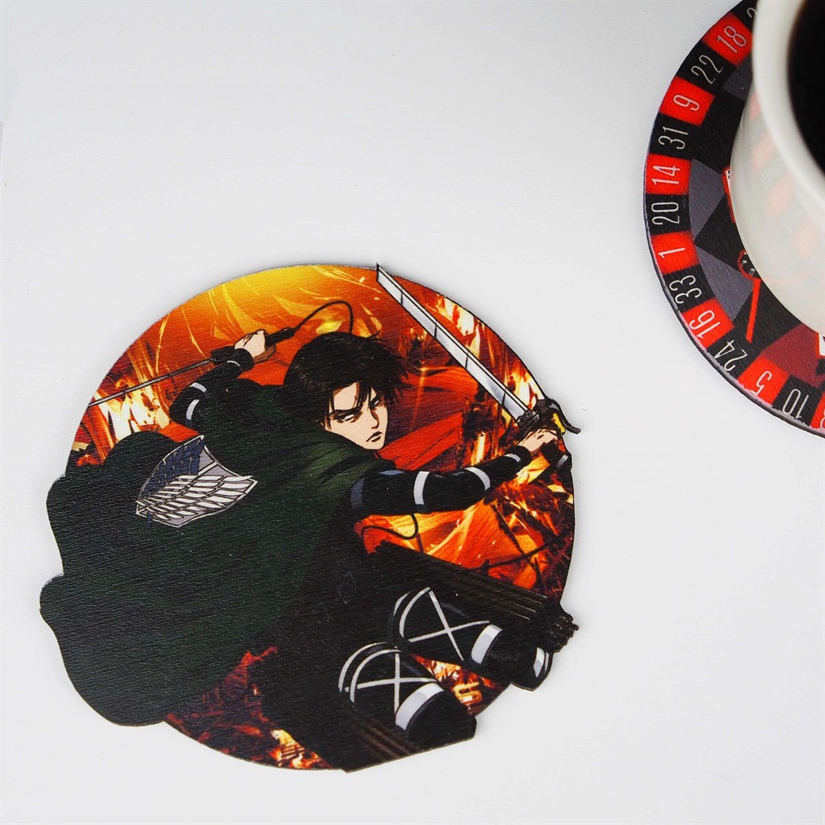 Anime Attack on Titan Bardak Altlığı 