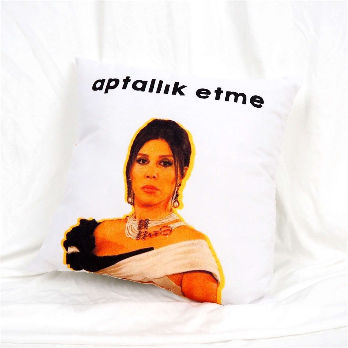 Aptallık Etme Kare Yastık