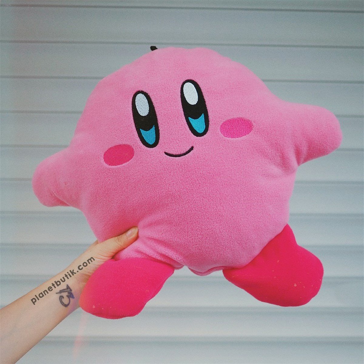 Belalı Kirby Peluş Yastık ( Takıp çıkarılabilir peluş emanet hediyeli )