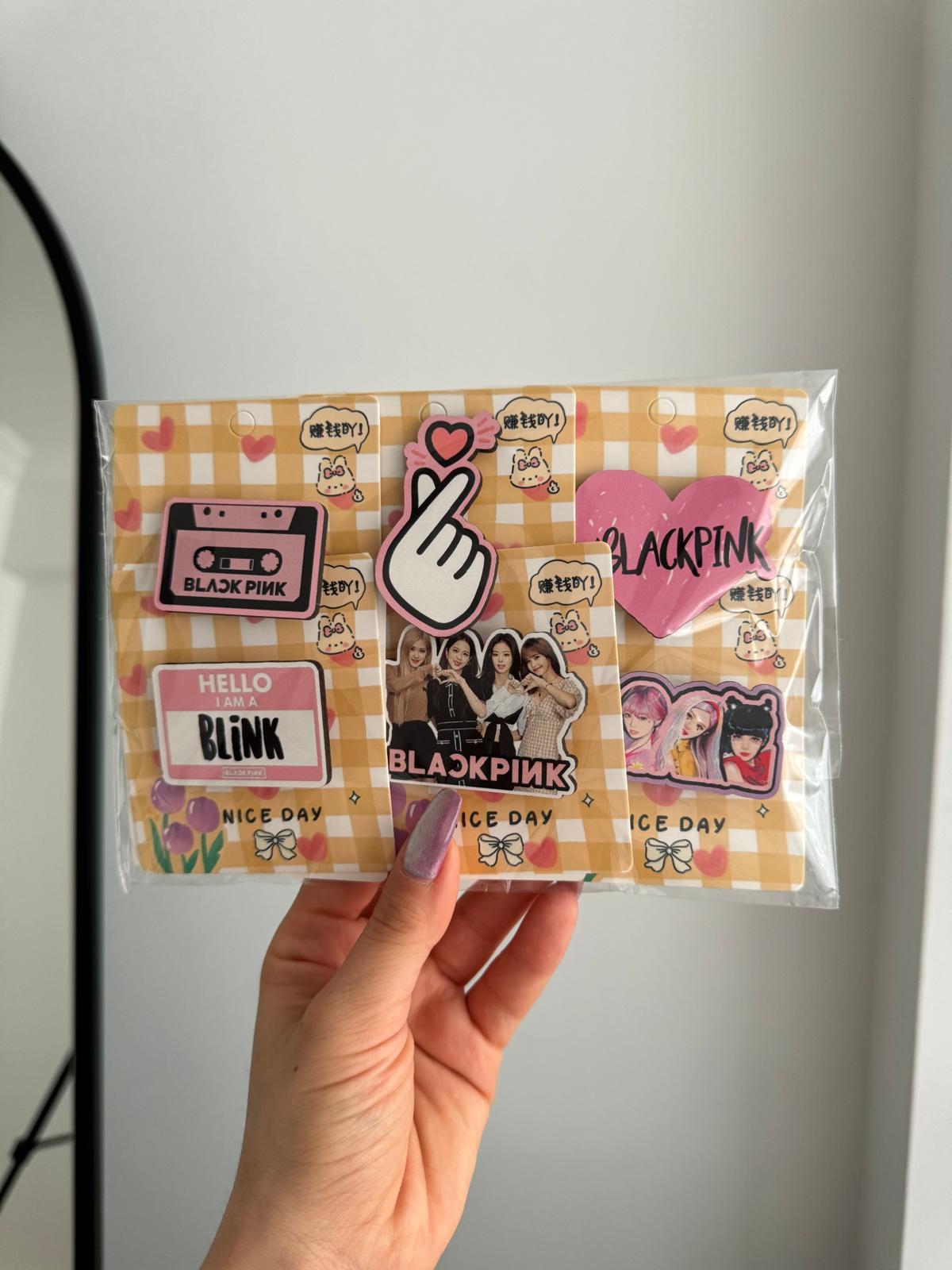 Black Pink 6lı Ahşap Rozet Seti