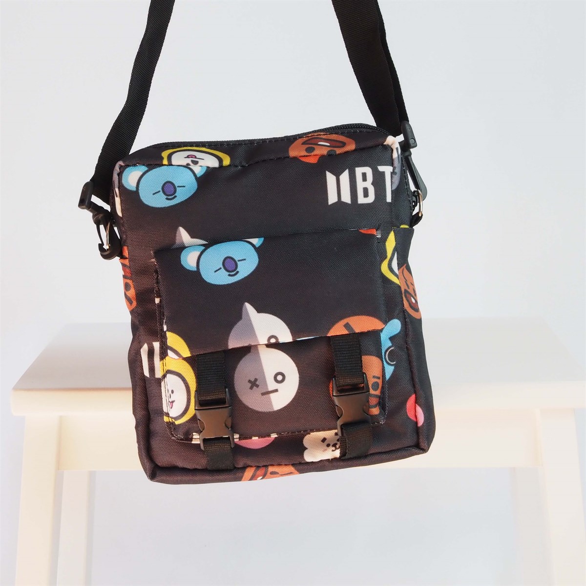 BT21 Crossbody Çanta