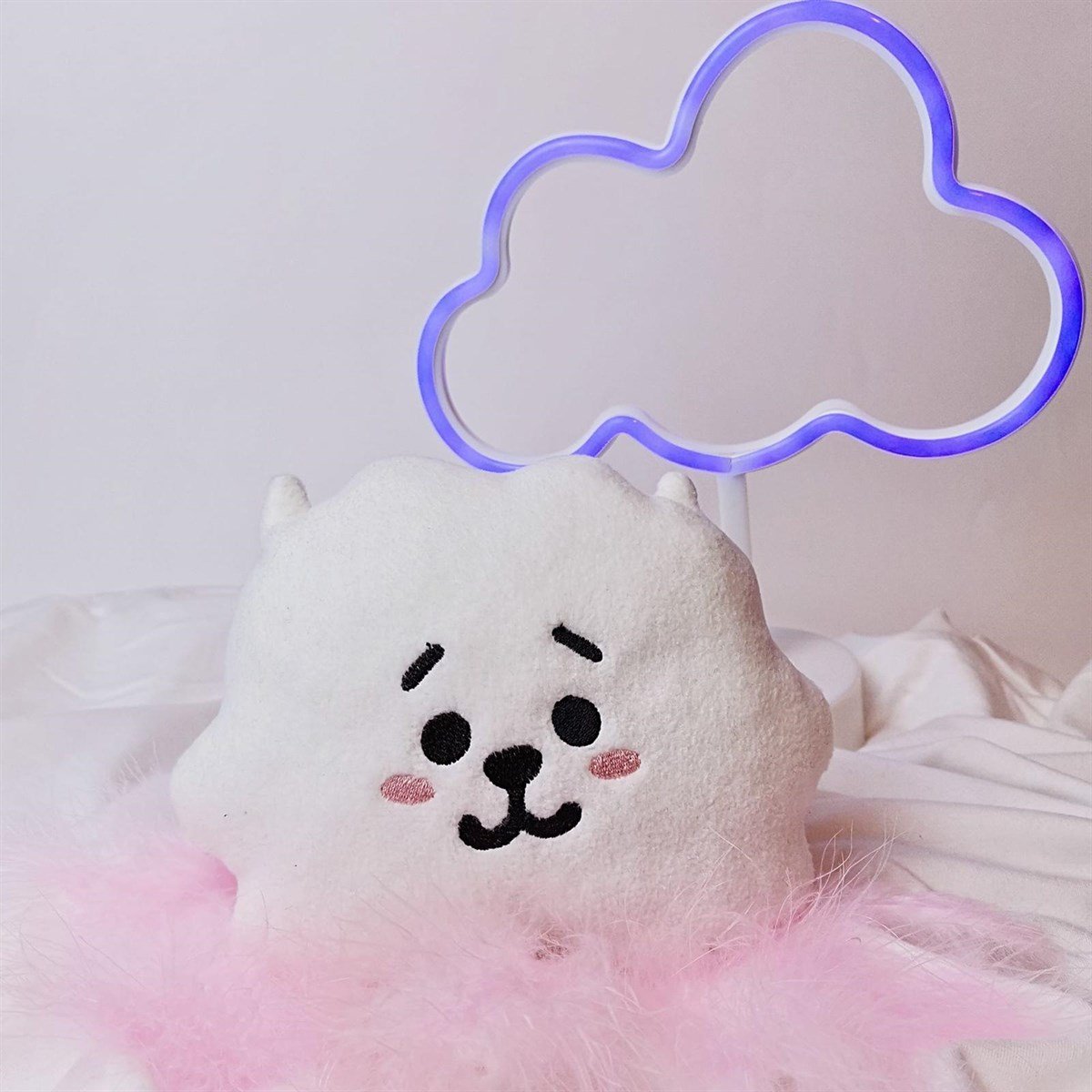 BT21 RJ Peluş Yastık