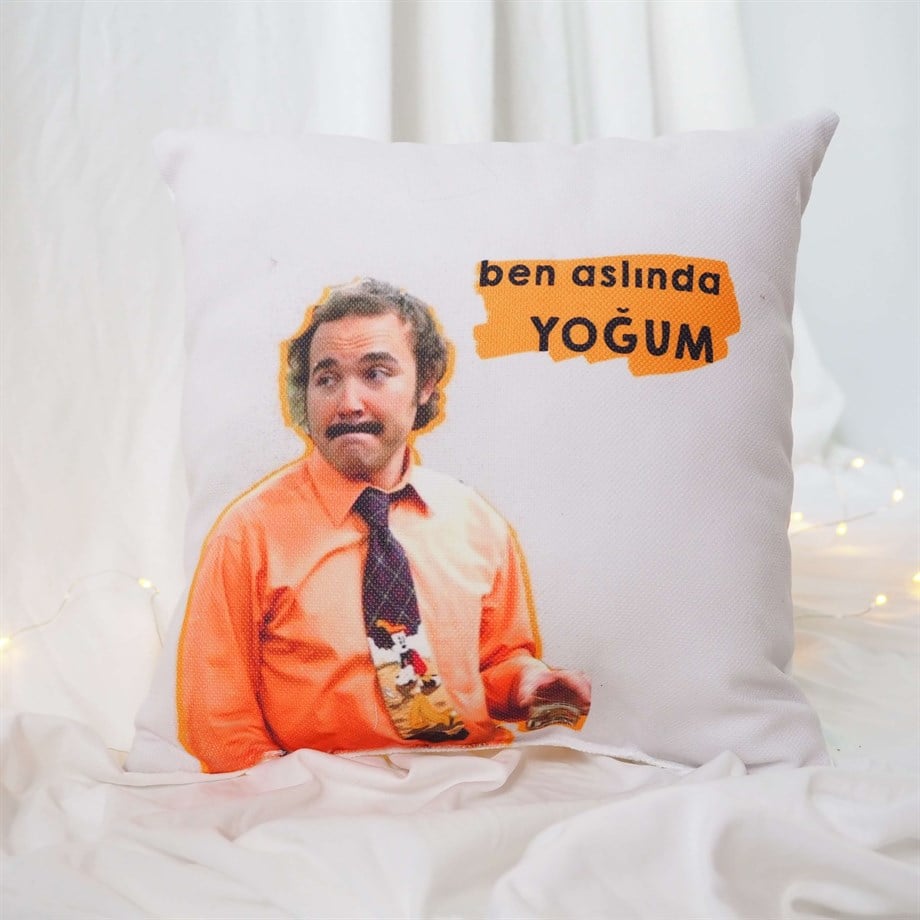 Burhan Altıntop Ben Aslında Yoğum Kare Yastık