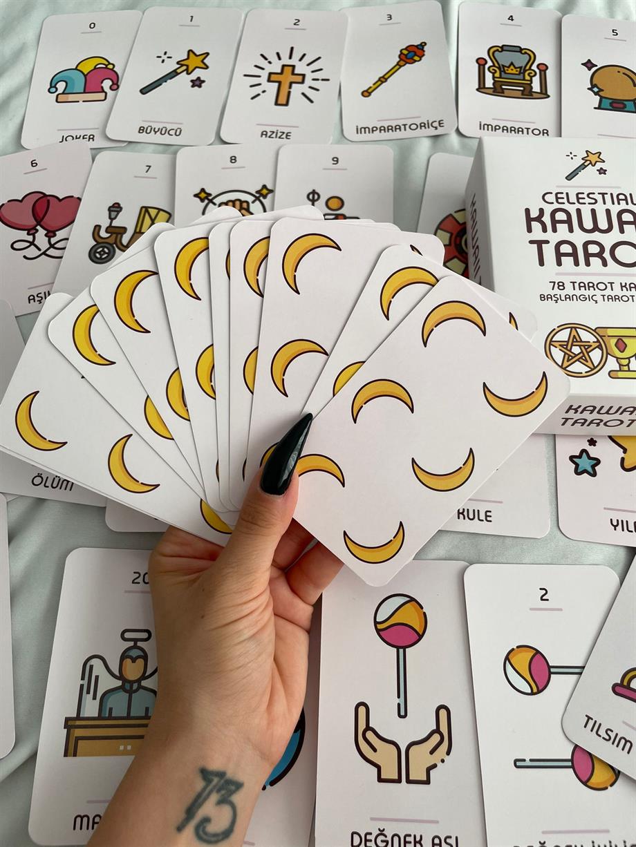 Celestial Kawaii Tarot Kartları ve Başlangıç Tarot Kitabı