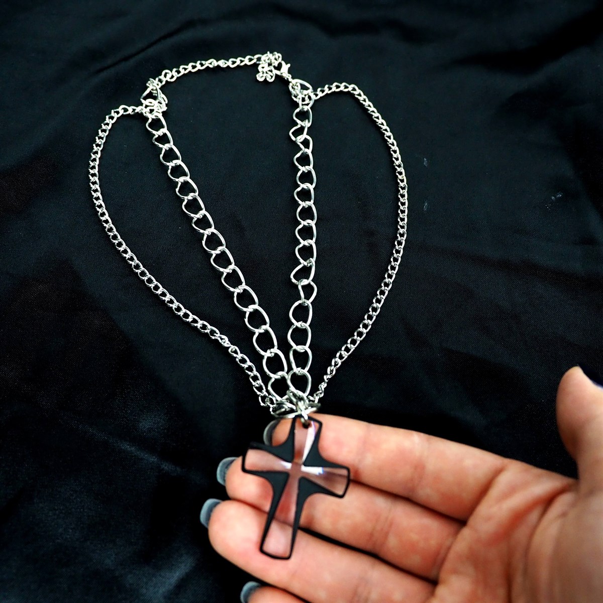 Çift Zincir Swarovski Haç Kolye