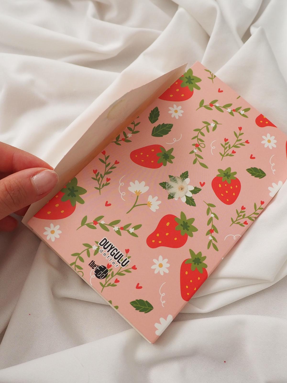 Çilek Zarf Tasarımlı Defter 
