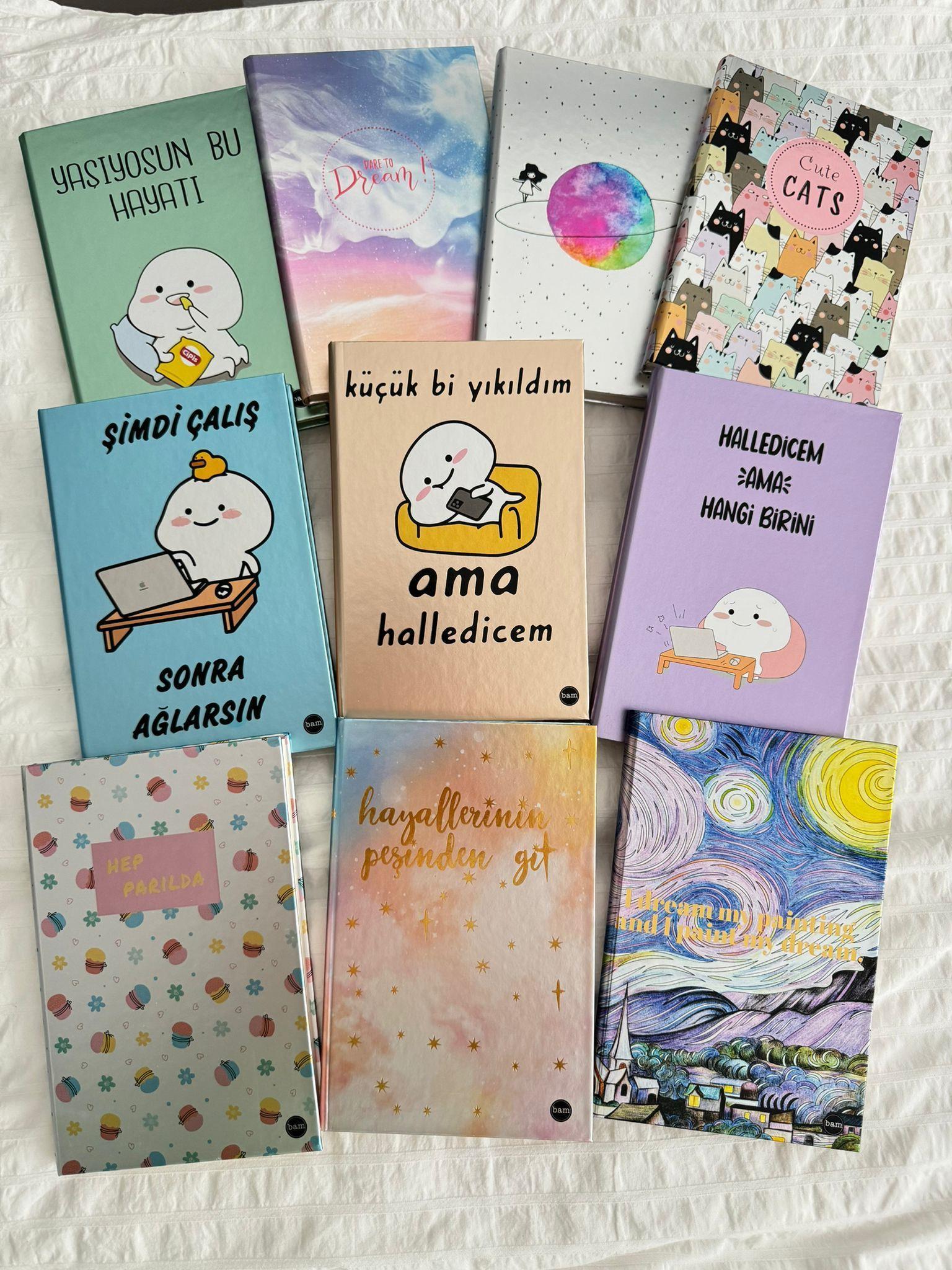 Cute Cats Metalik Kapak Lastikli Defter