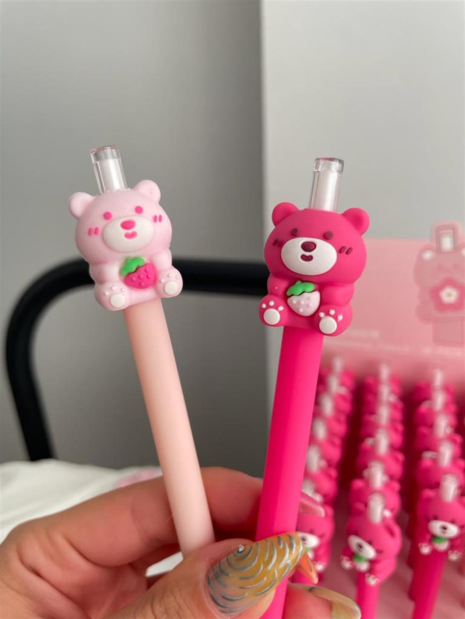 Cute Pink Bear Versatil Kalem Renk Seçenekleri