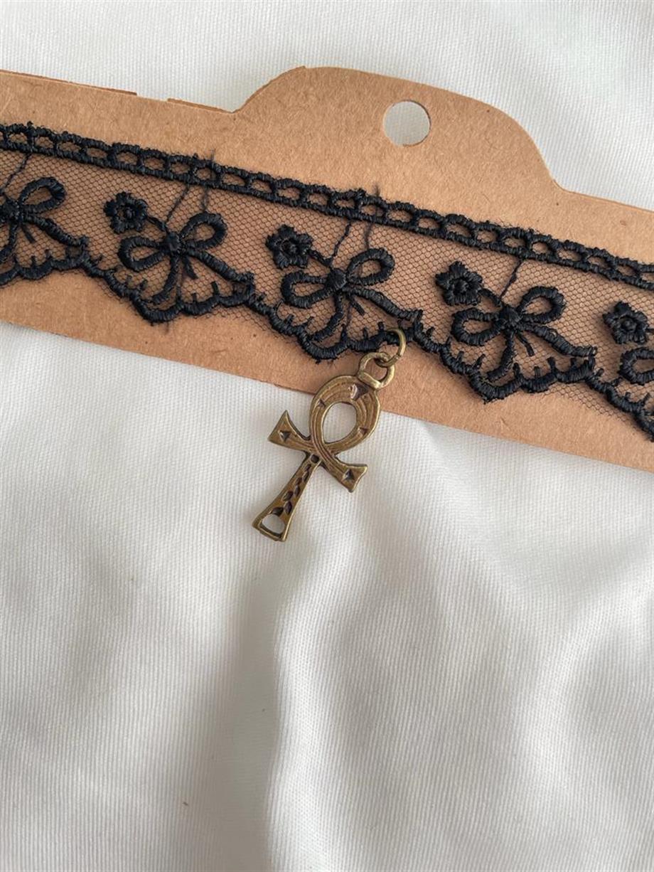 Dantel Detaylı Ankh Choker Kolye