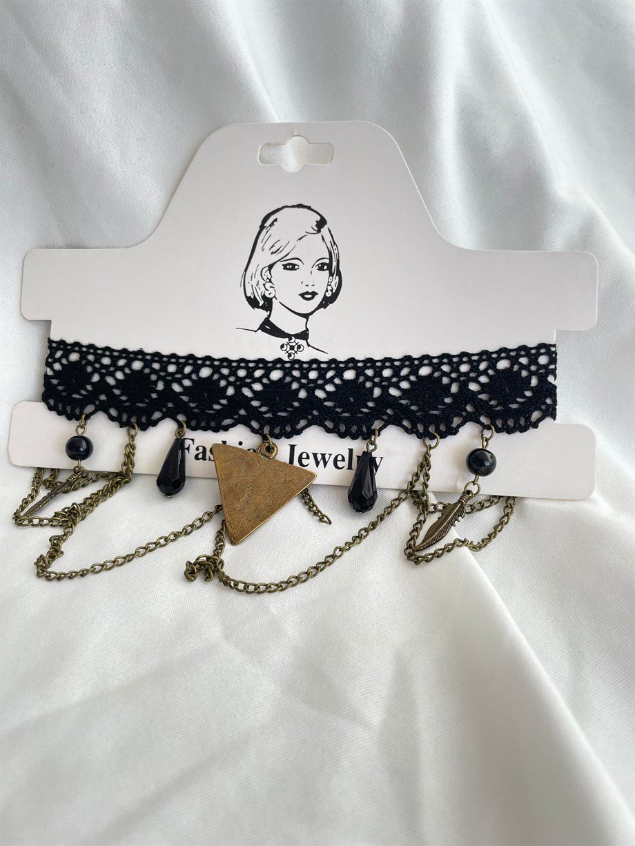 Dantelli Üçgen Figürlü Choker Kolye