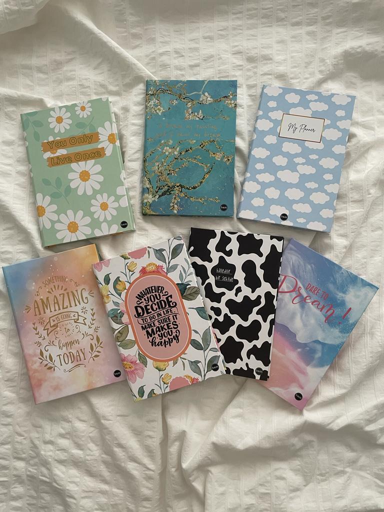 Dare To Dream Lastikli Sert Kapak Defter
