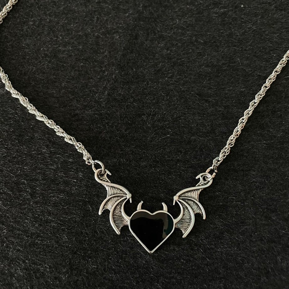 Devil Black Herat Kolye