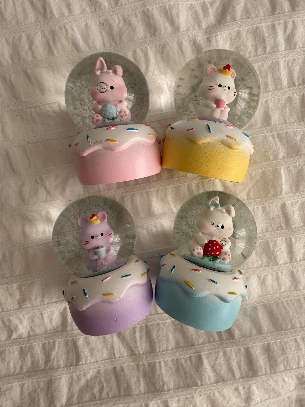 Donut Animal Mini ışıklı Kar Küresi