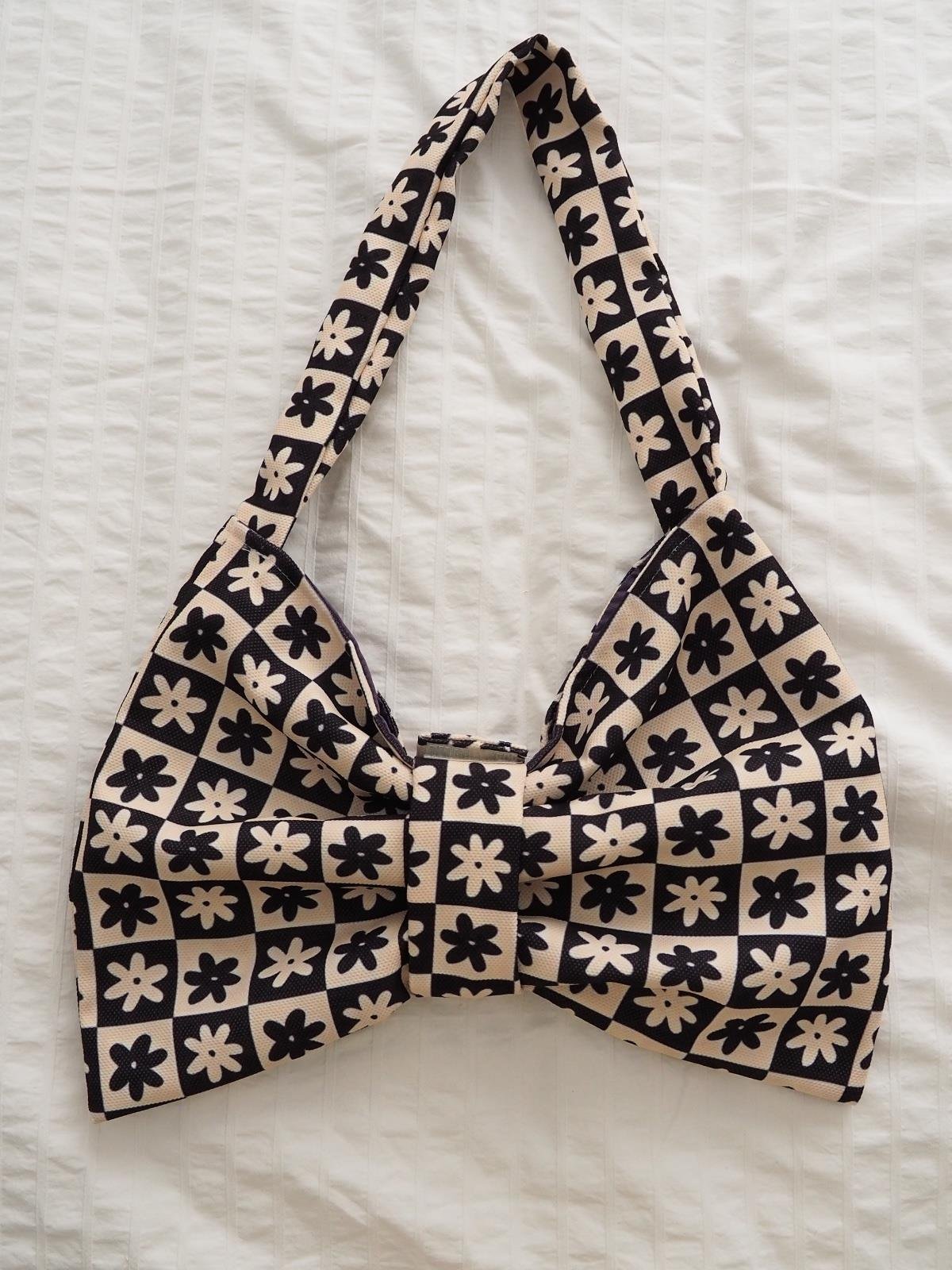 Flowers Damalı Fiyonk Tasarımlı Çanta