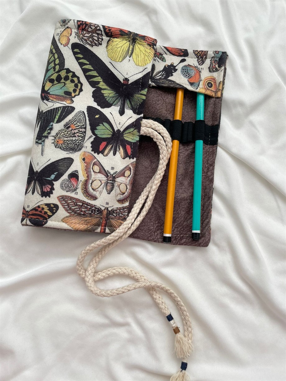 Grunge Butterflys Baskılı Rulo Kalemlik