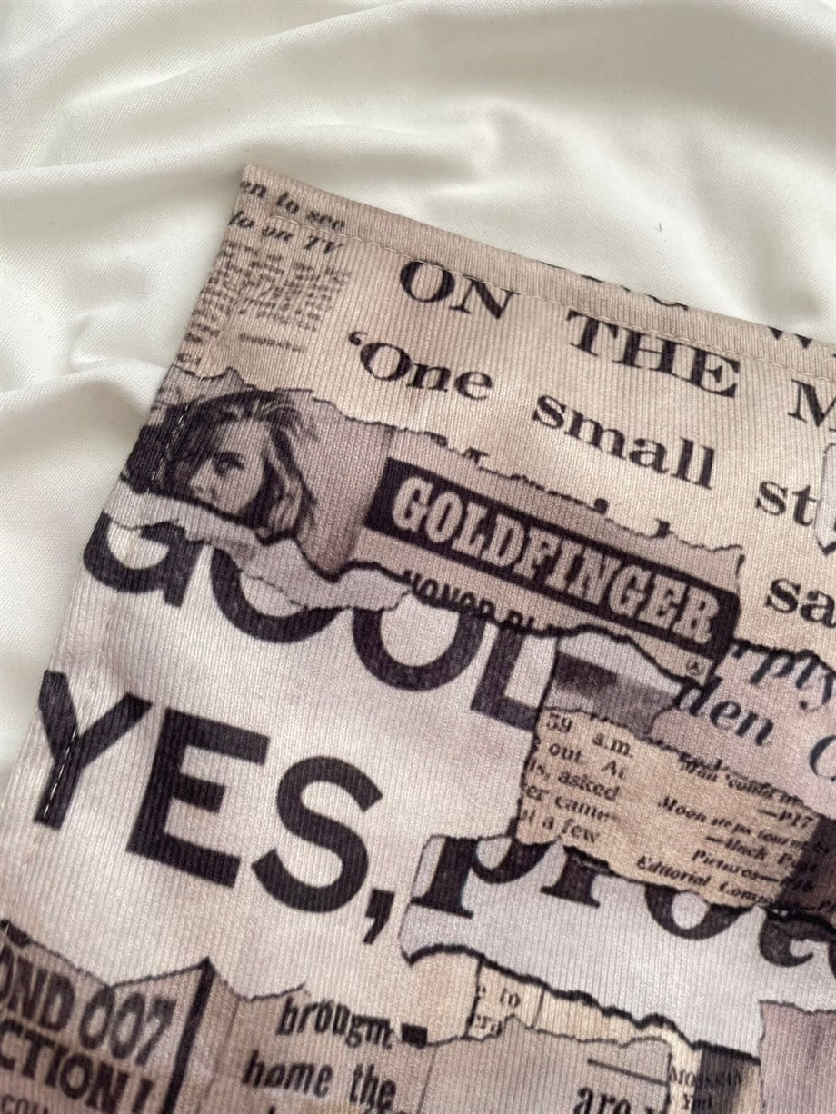 Grunge Newspaper Baskılı Rulo Kalemlik