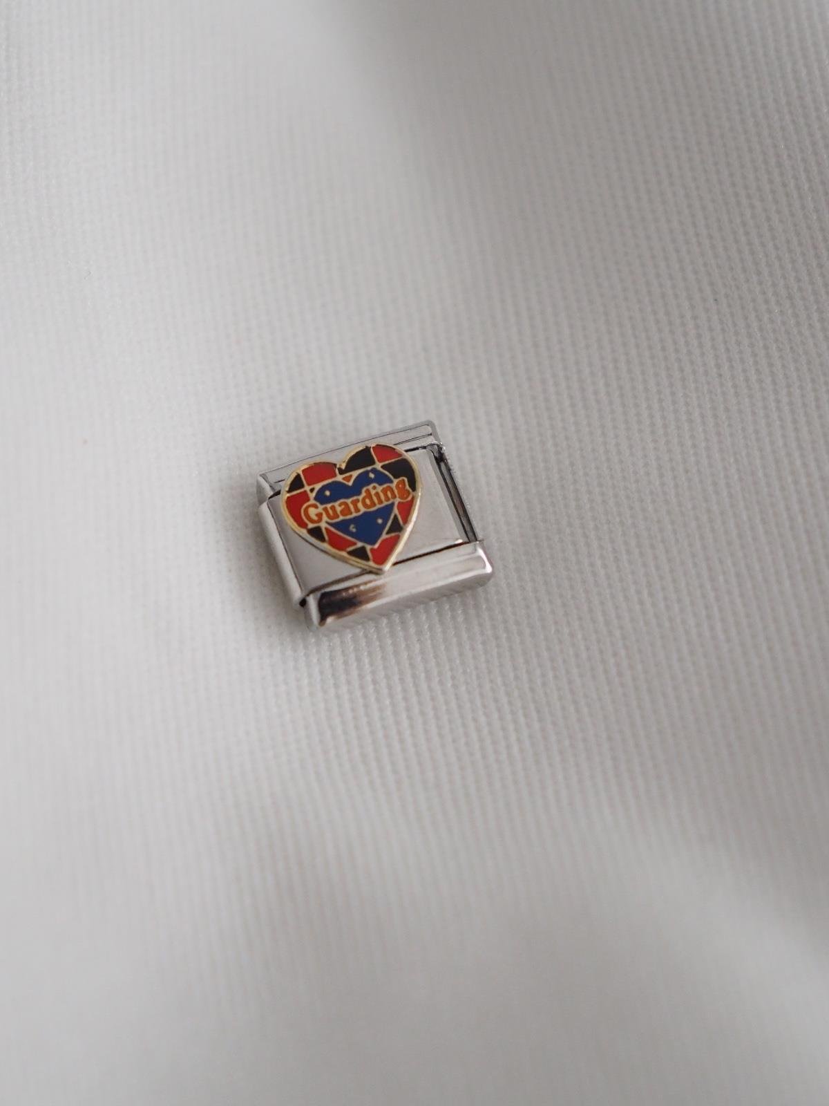 Guarding İtalyan Charm