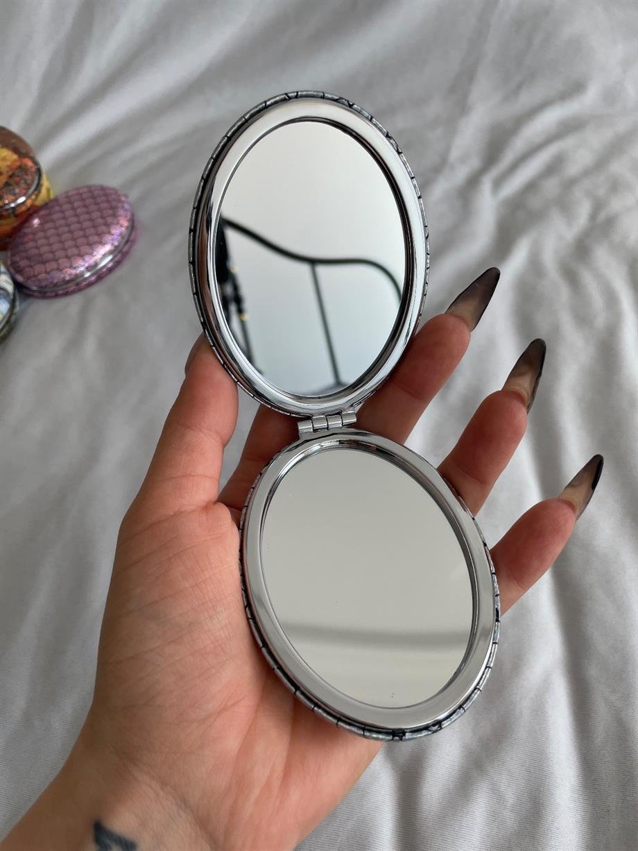 Gümüş Hologram Pullu Cep Aynası